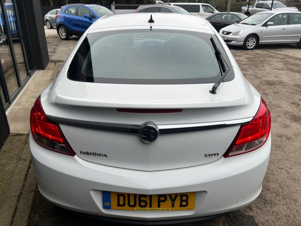 VAUXHALL INSIGNIA