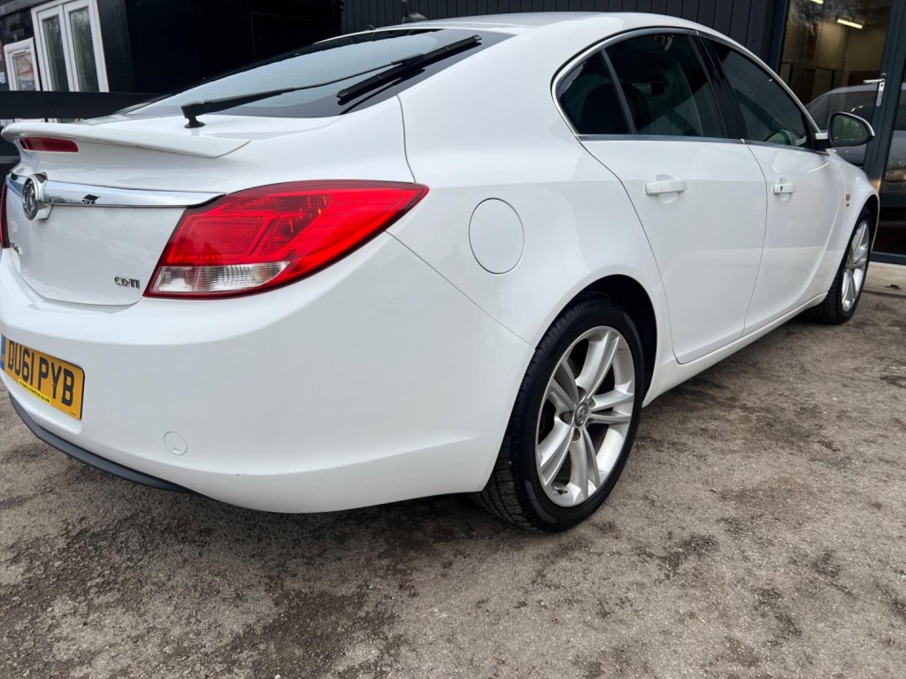 VAUXHALL INSIGNIA