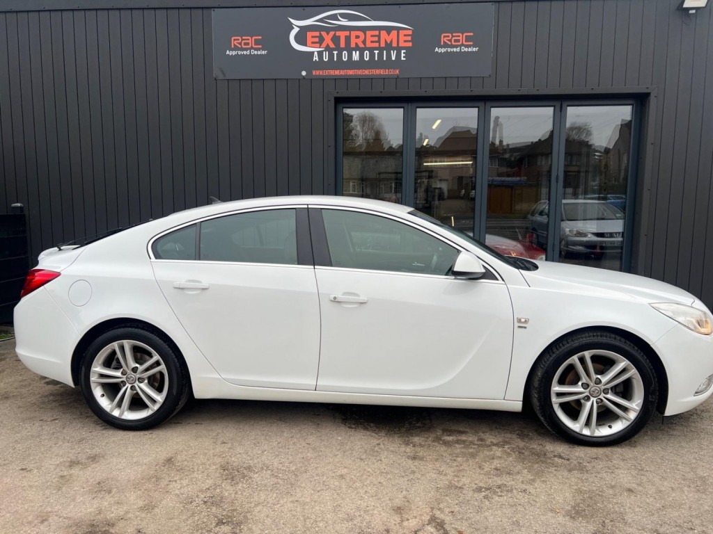 VAUXHALL INSIGNIA