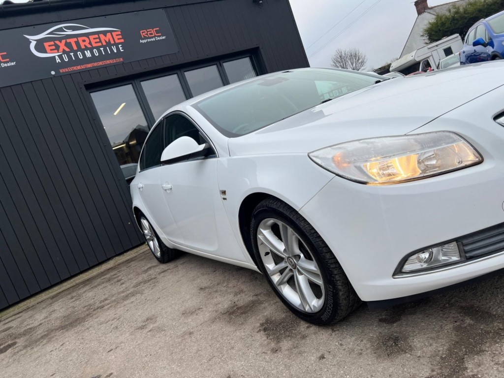 VAUXHALL INSIGNIA