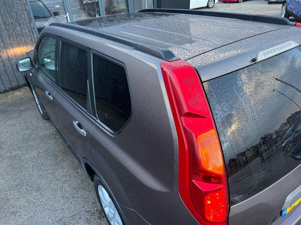 NISSAN X-TRAIL