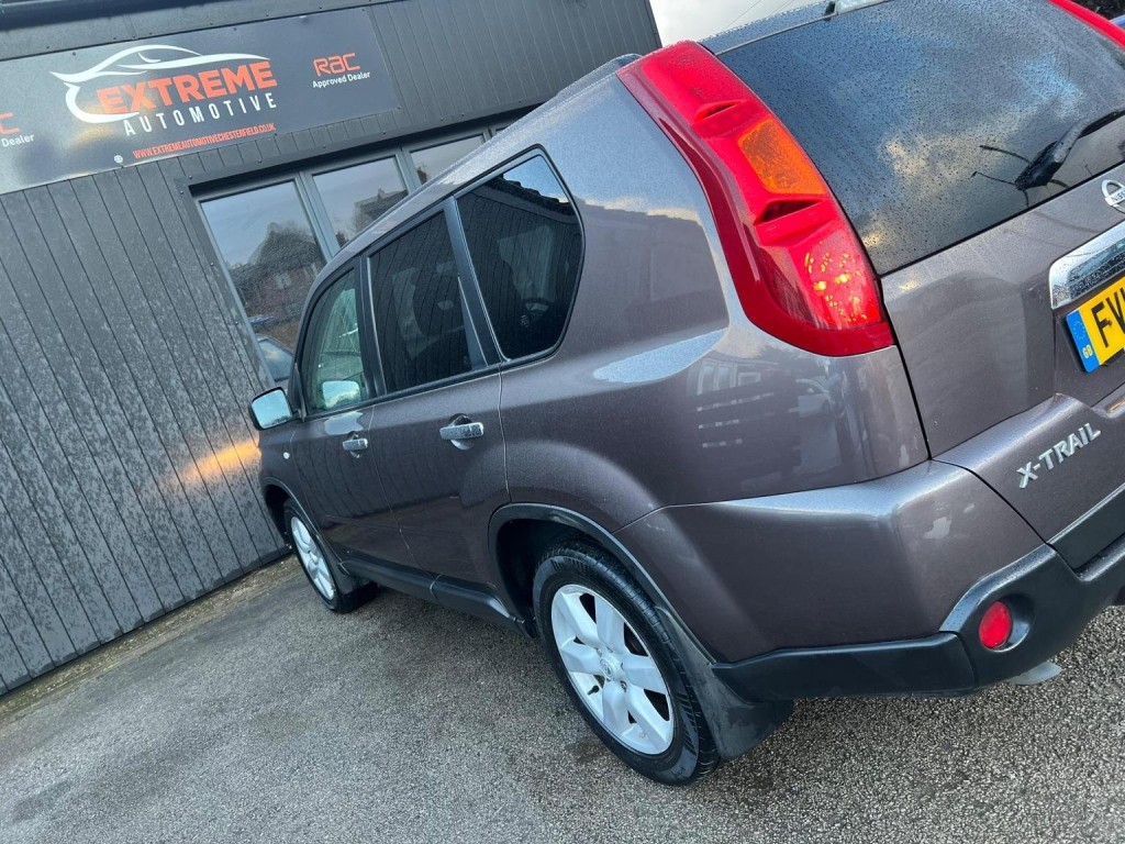 NISSAN X-TRAIL