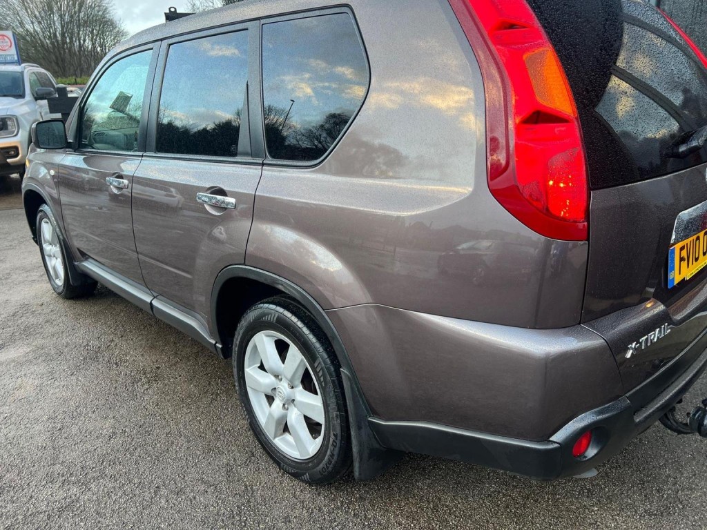 NISSAN X-TRAIL