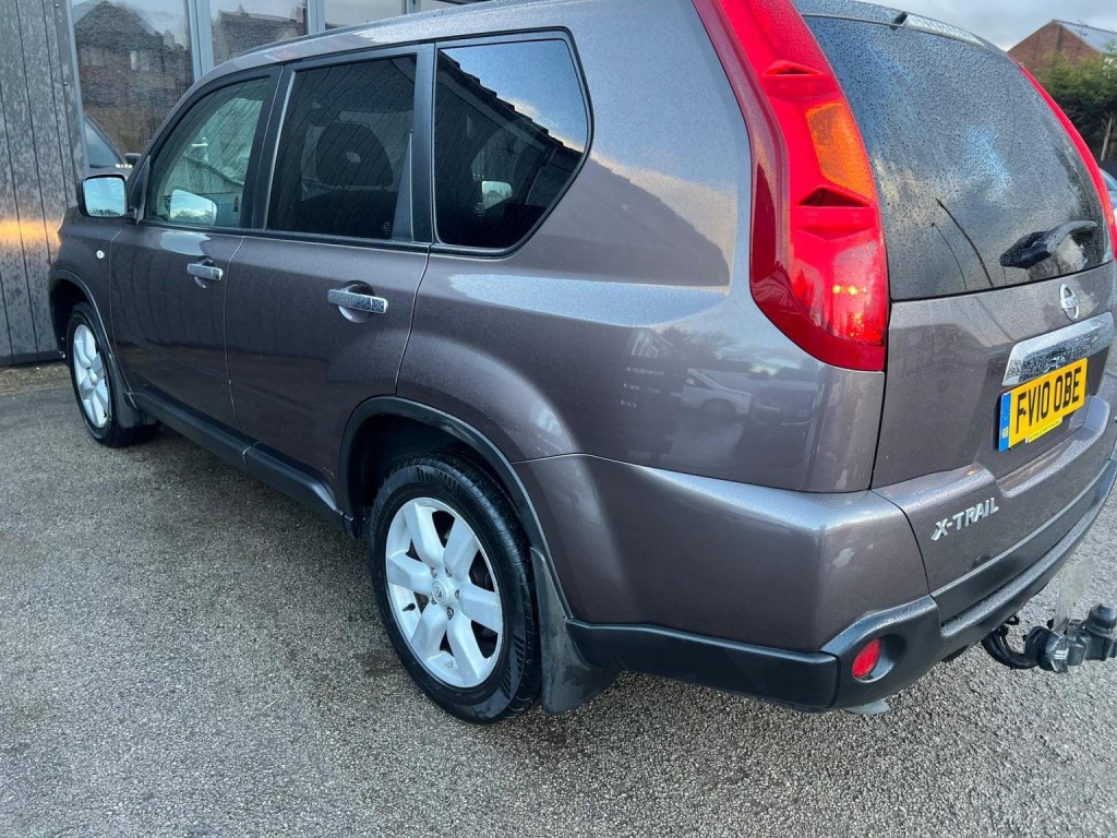 NISSAN X-TRAIL