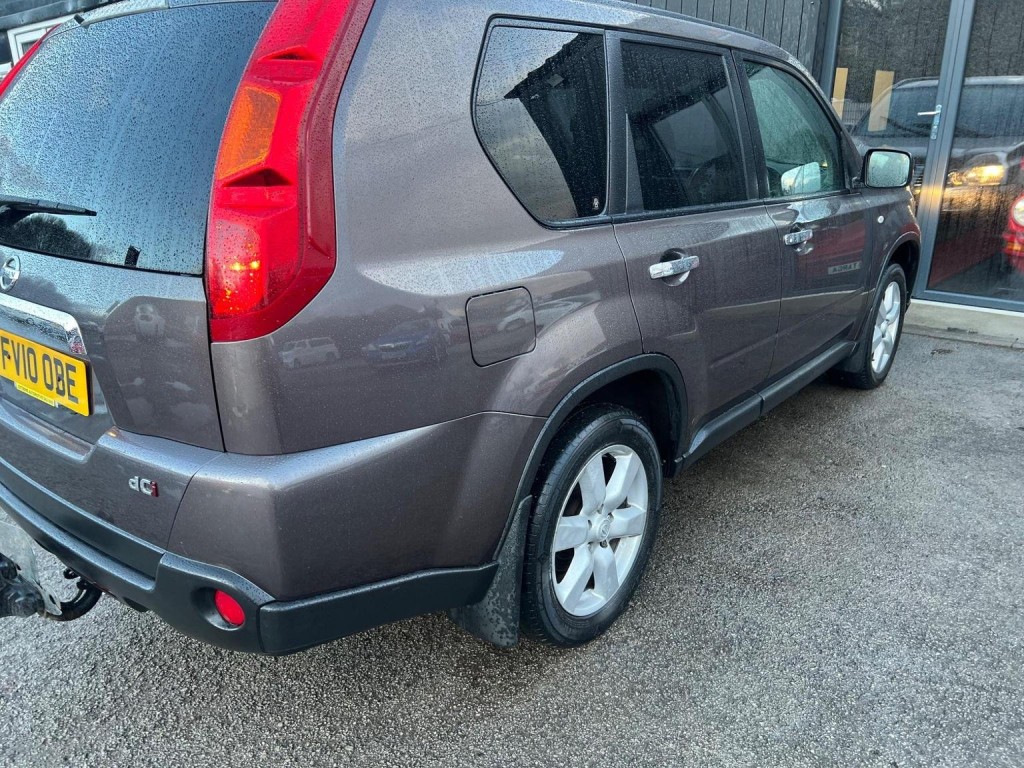 NISSAN X-TRAIL