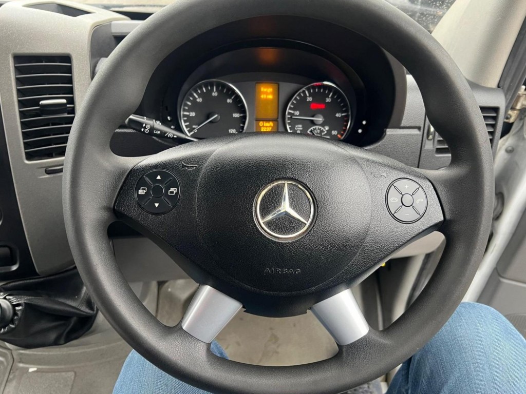 MERCEDES-BENZ SPRINTER