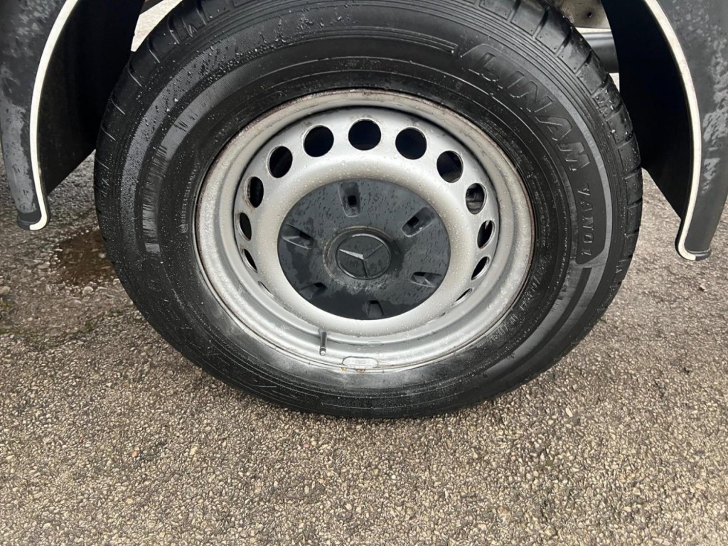 MERCEDES-BENZ SPRINTER