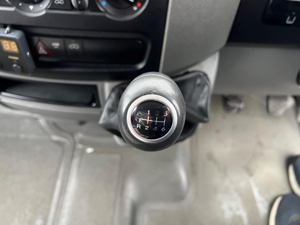 MERCEDES-BENZ SPRINTER