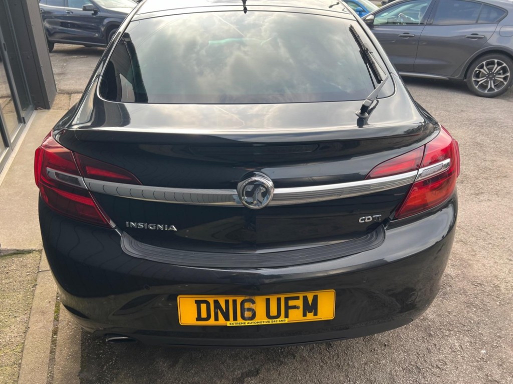 VAUXHALL INSIGNIA