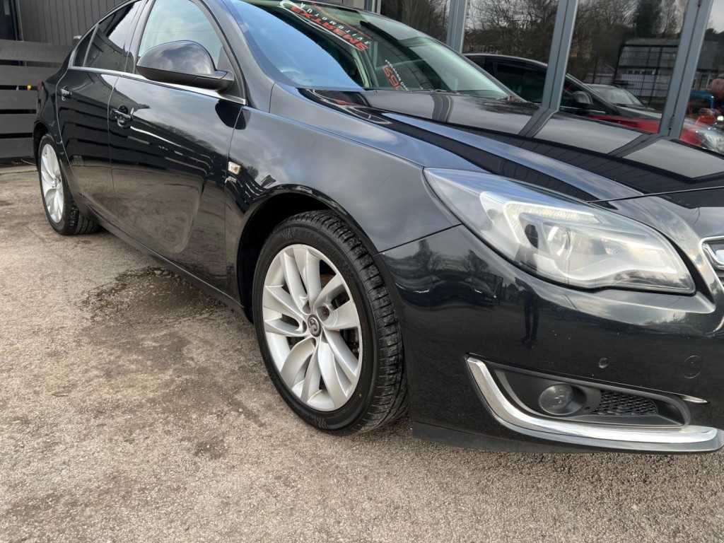 VAUXHALL INSIGNIA