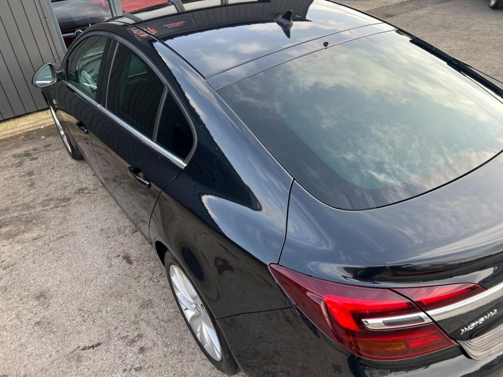 VAUXHALL INSIGNIA