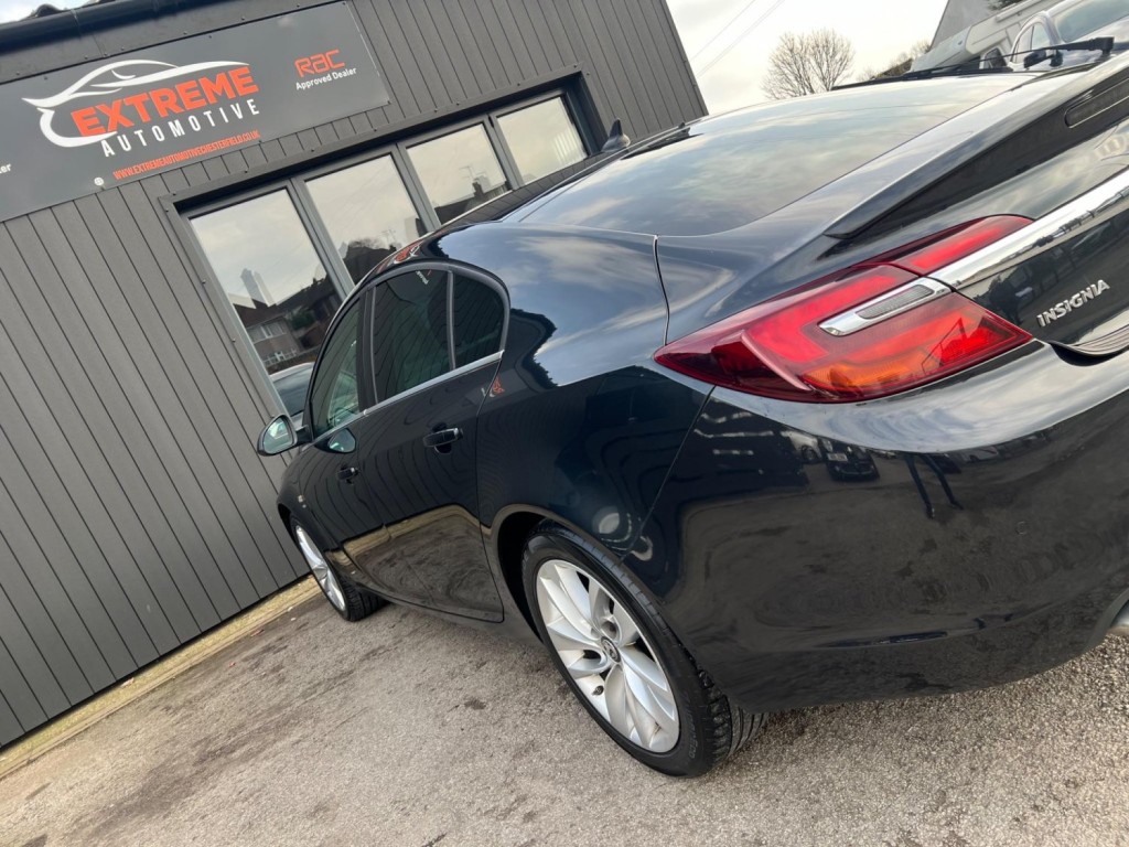 VAUXHALL INSIGNIA