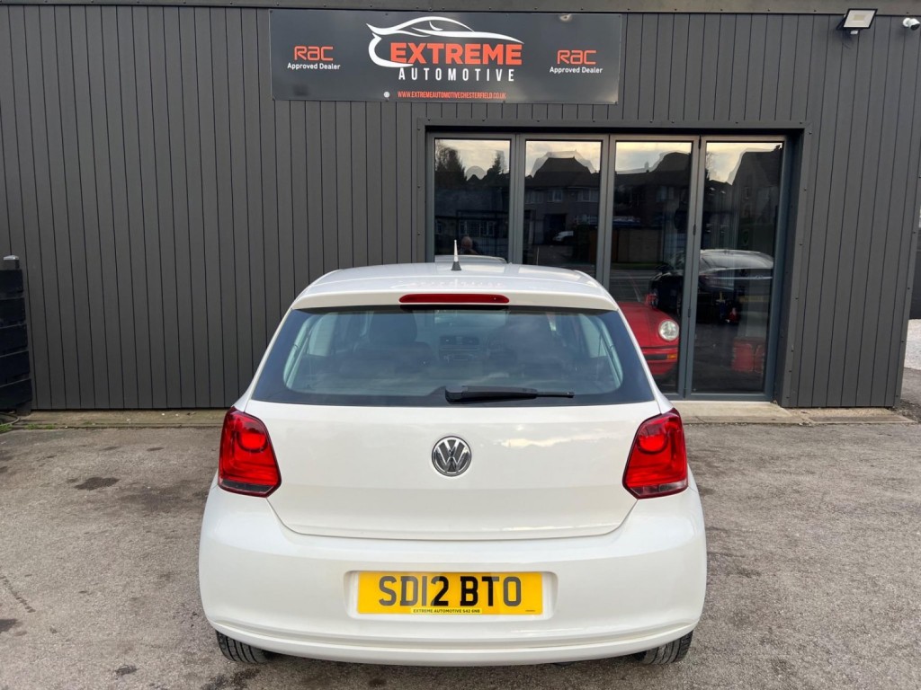 VOLKSWAGEN POLO