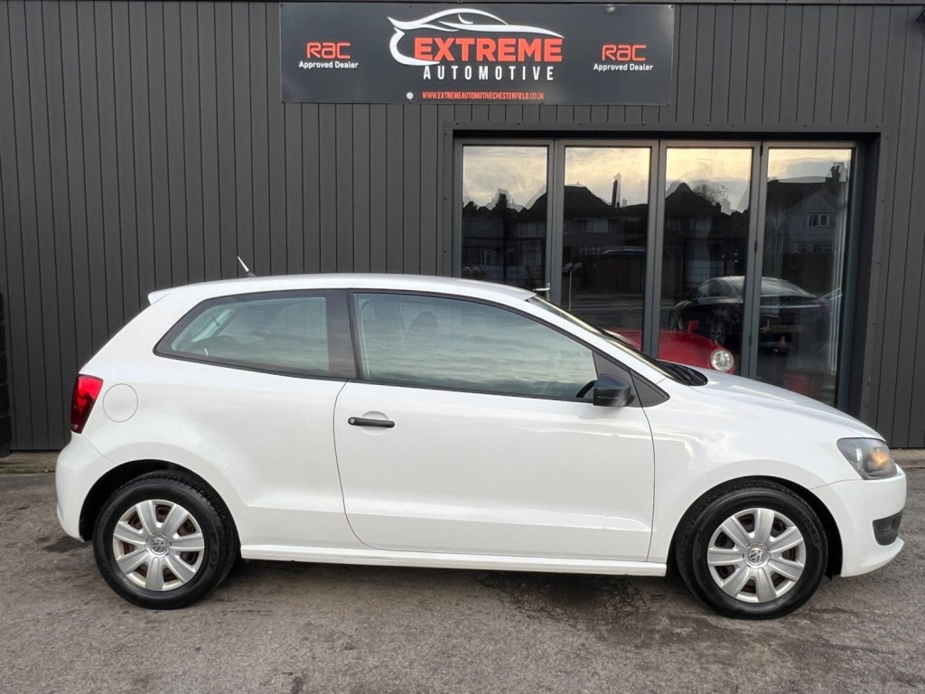 VOLKSWAGEN POLO