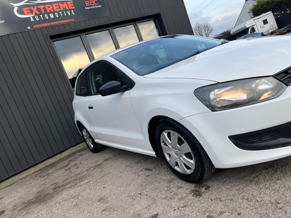 VOLKSWAGEN POLO