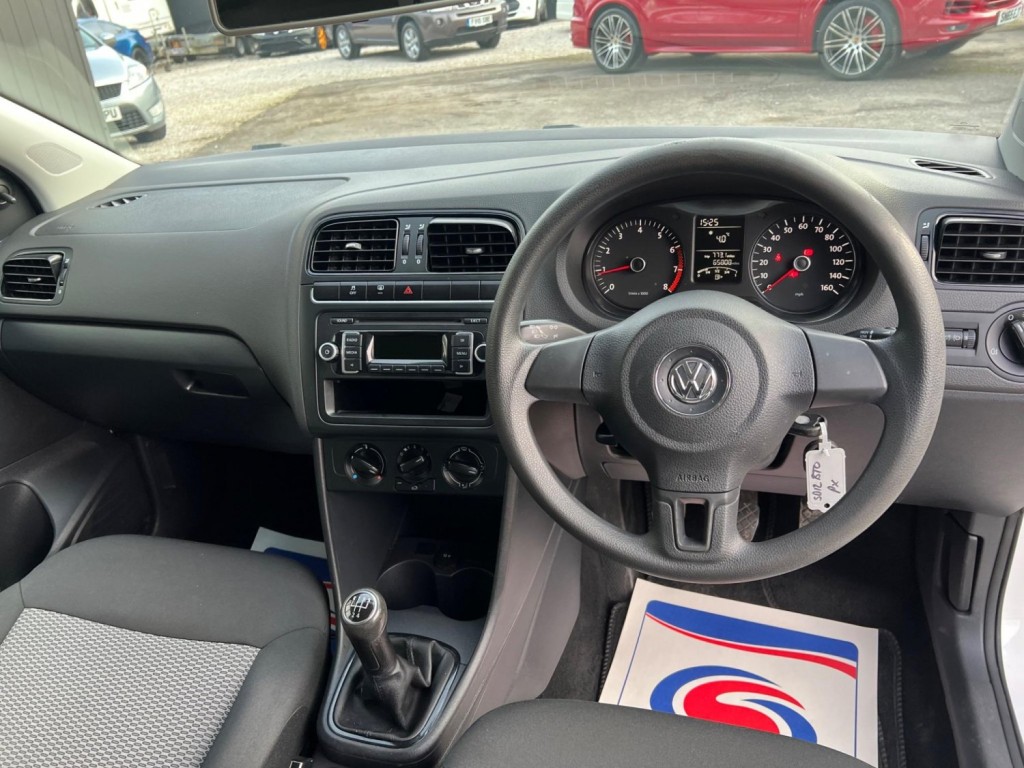 VOLKSWAGEN POLO