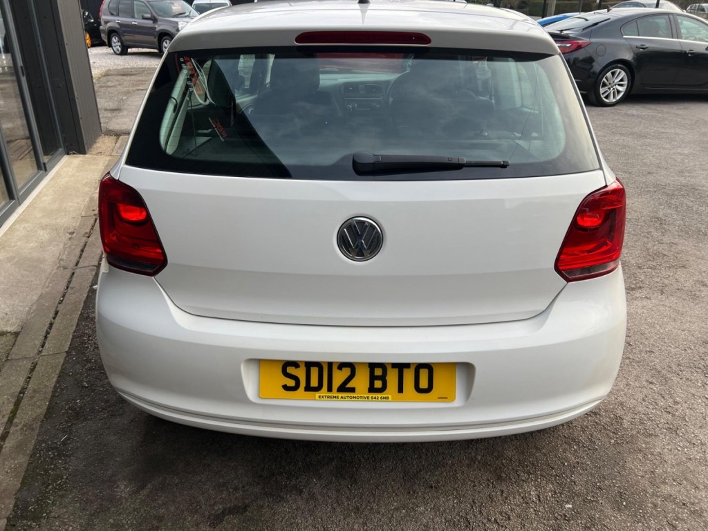 VOLKSWAGEN POLO