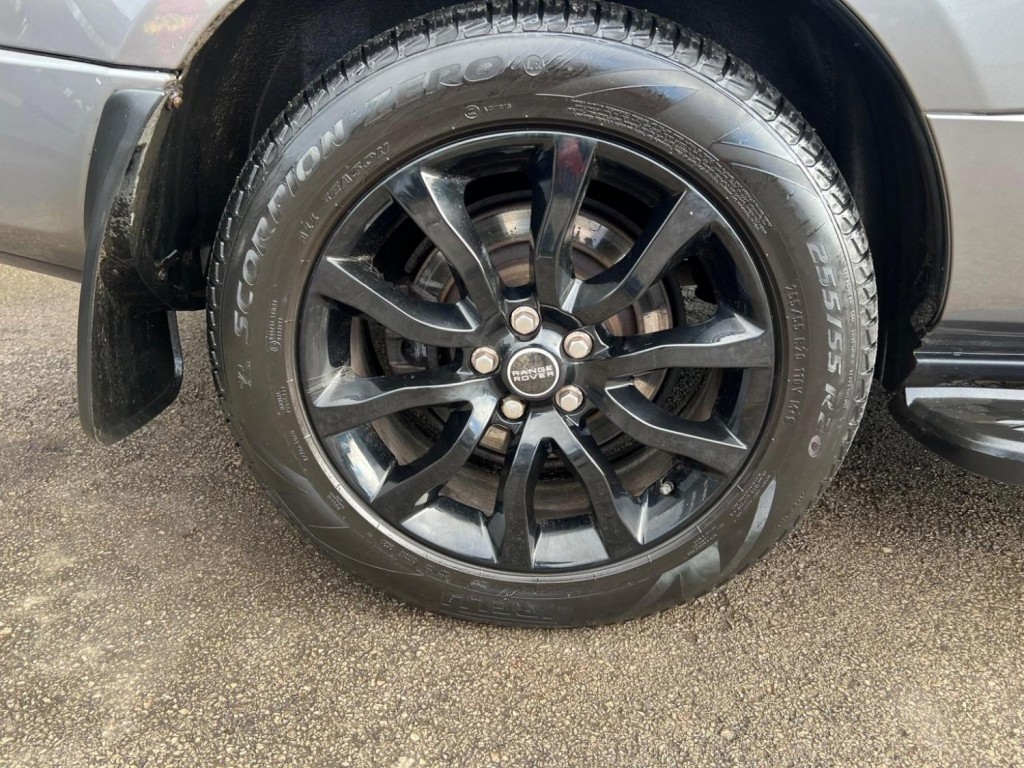 LAND ROVER RANGE ROVER