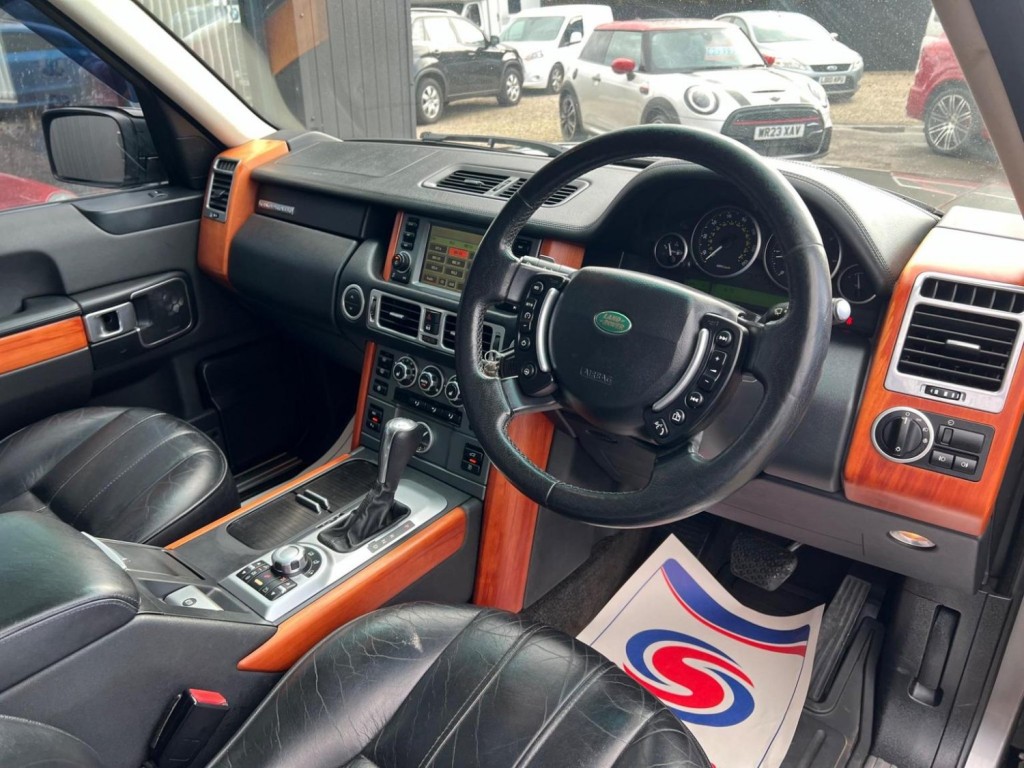 LAND ROVER RANGE ROVER