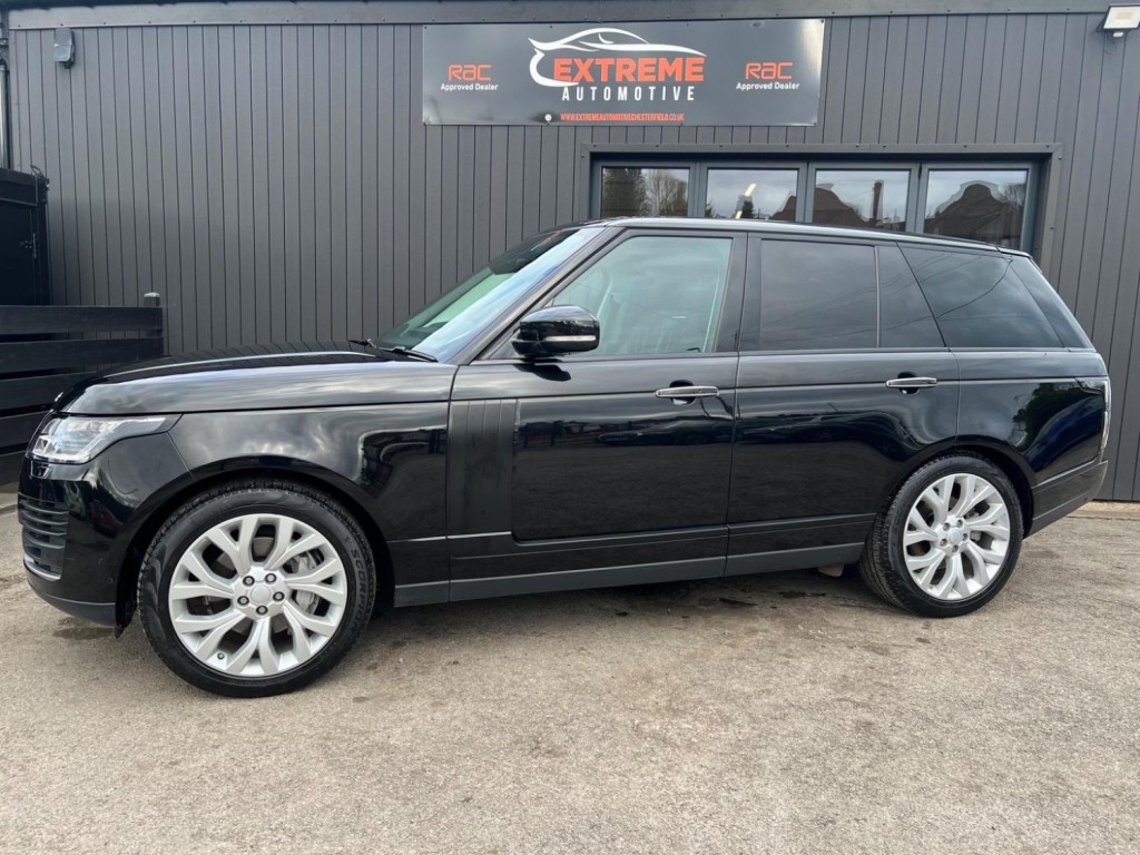 View LAND ROVER RANGE ROVER 3.0 D300 MHEV Vogue SE Auto 4WD Euro 6 (s/s) 5dr