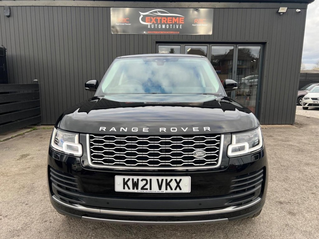 View LAND ROVER RANGE ROVER 3.0 D300 MHEV Vogue SE Auto 4WD Euro 6 (s/s) 5dr