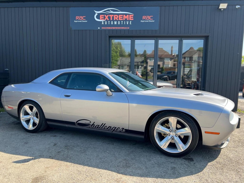 View DODGE CHALLENGER coupe