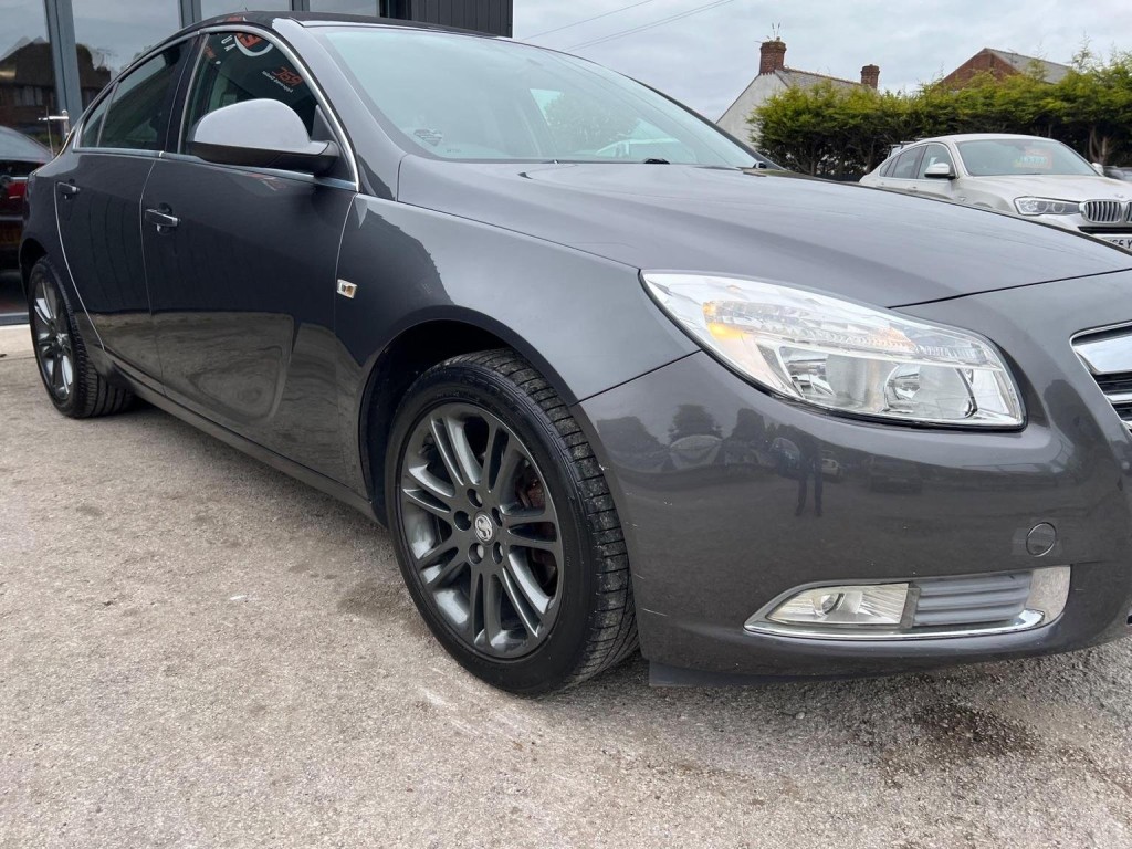 VAUXHALL INSIGNIA