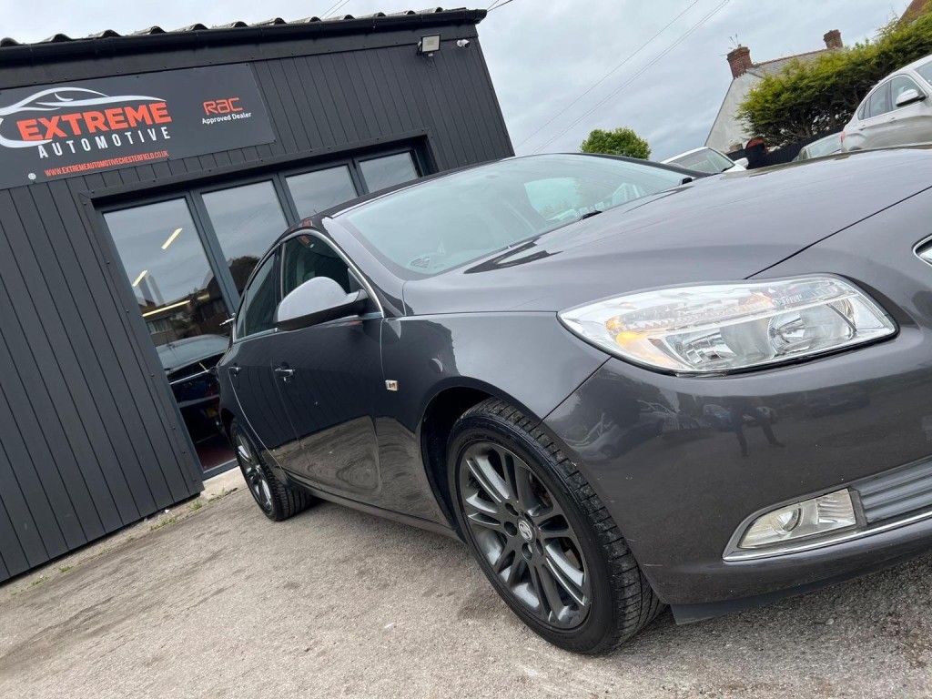 VAUXHALL INSIGNIA