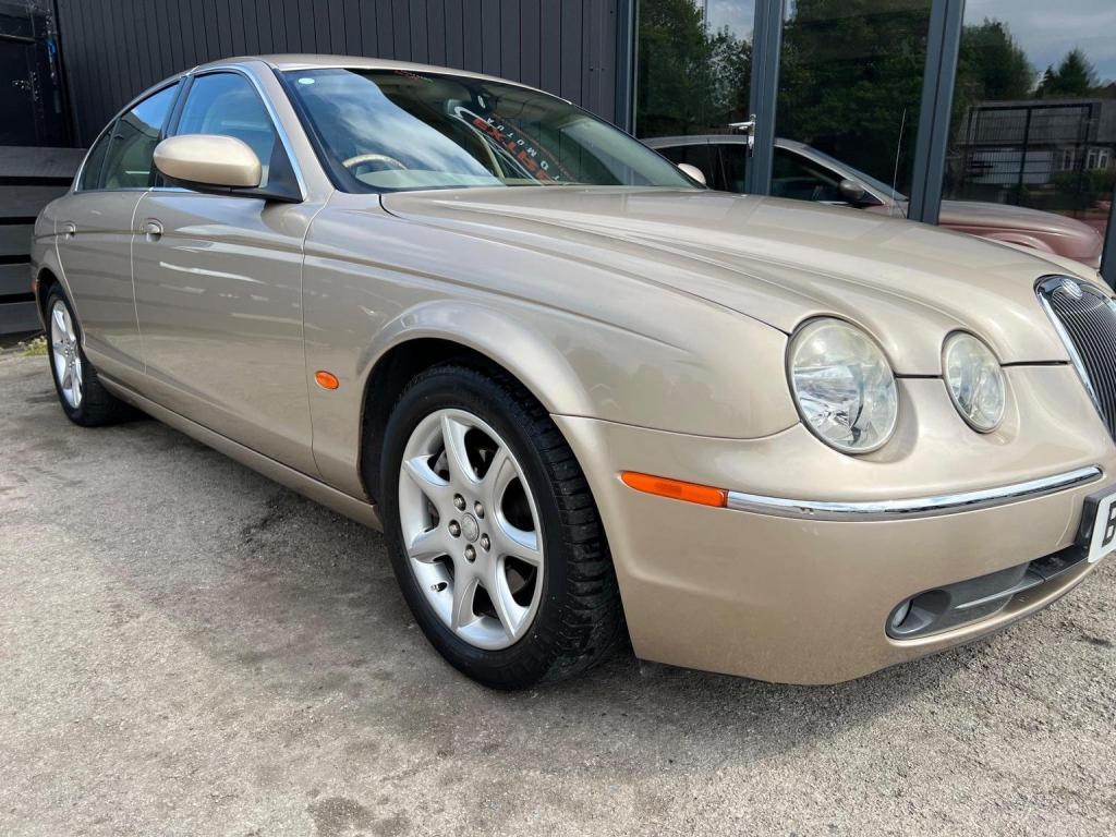 JAGUAR S-TYPE