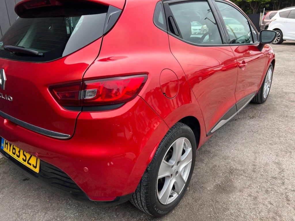 RENAULT CLIO