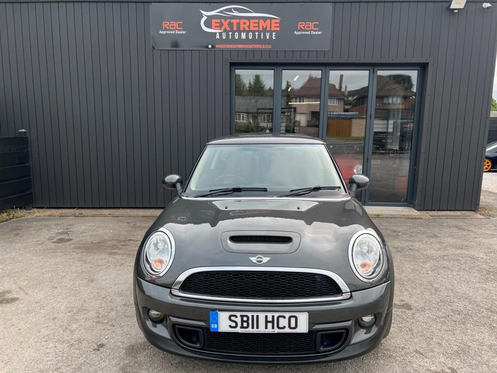 View MINI HATCH 2.0 Cooper SD Euro 5 (s/s) 3dr