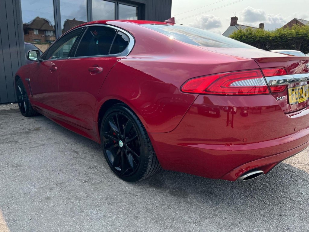 JAGUAR XF