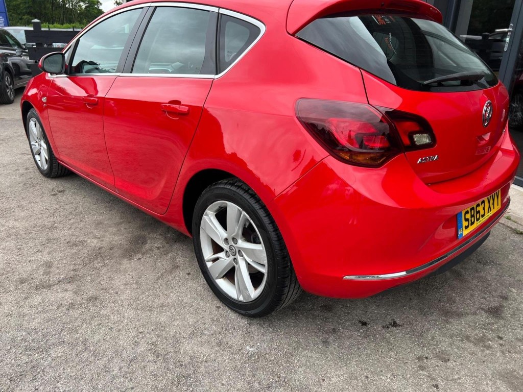 VAUXHALL ASTRA