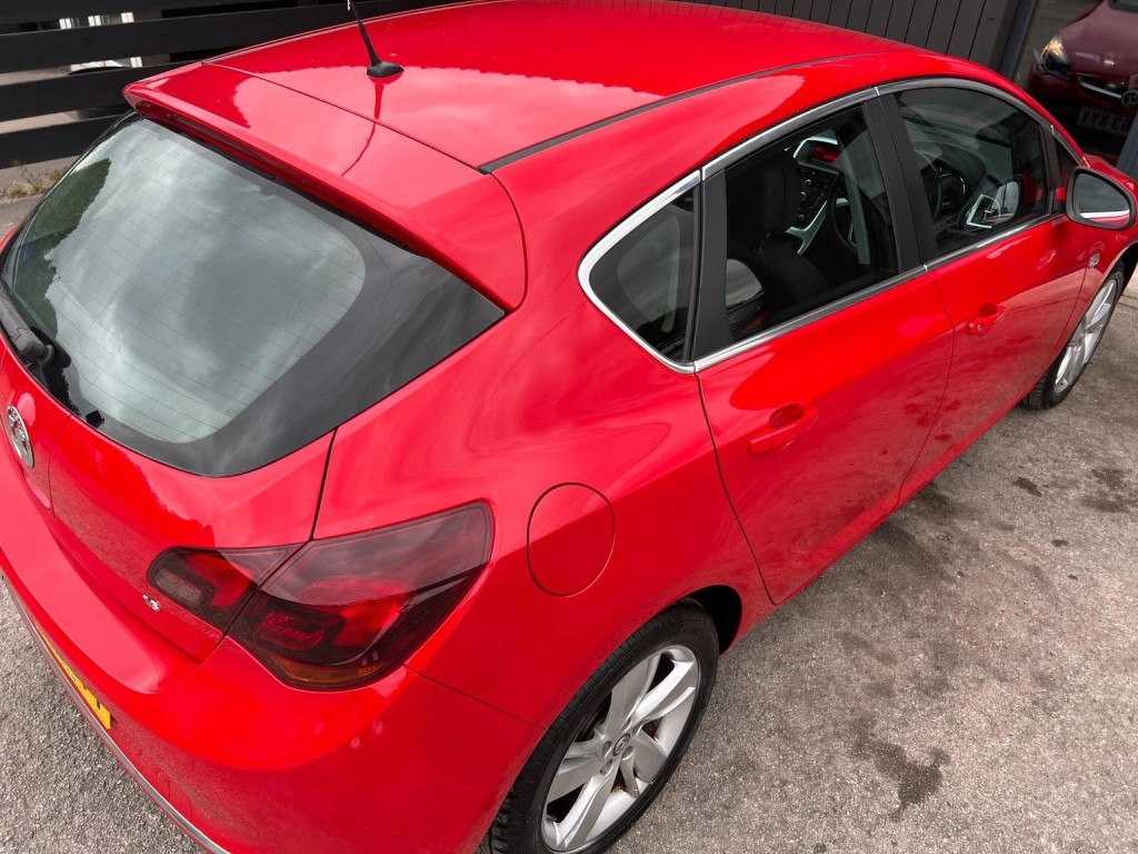 VAUXHALL ASTRA