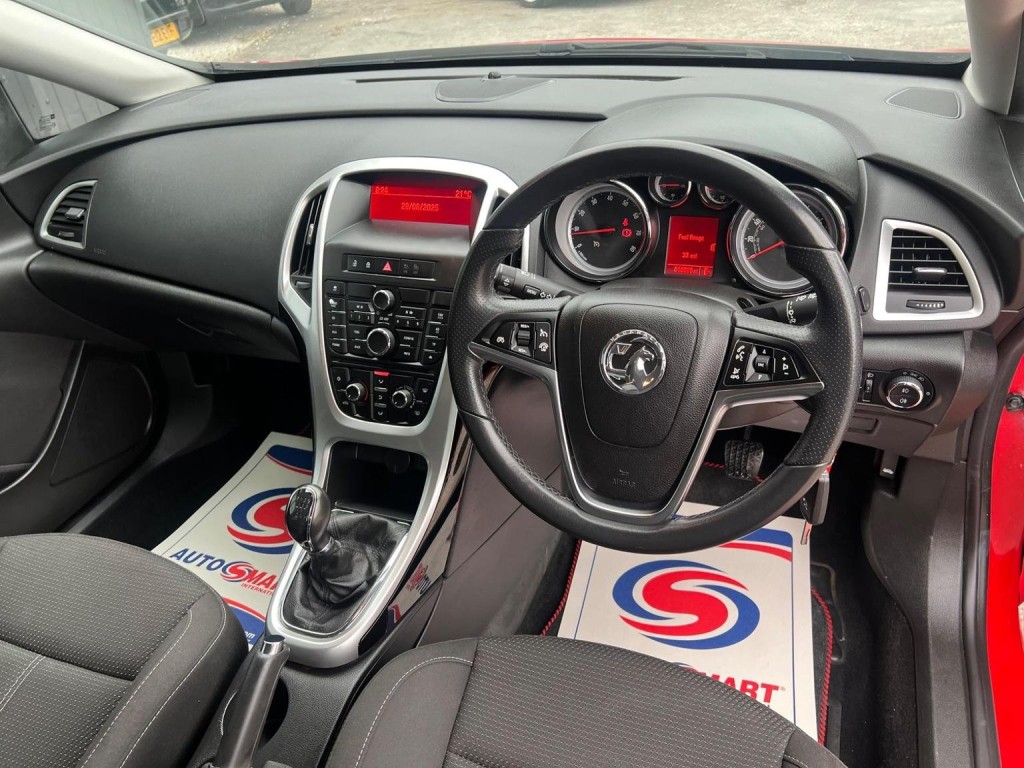 VAUXHALL ASTRA