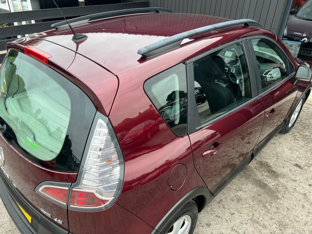 RENAULT SCENIC