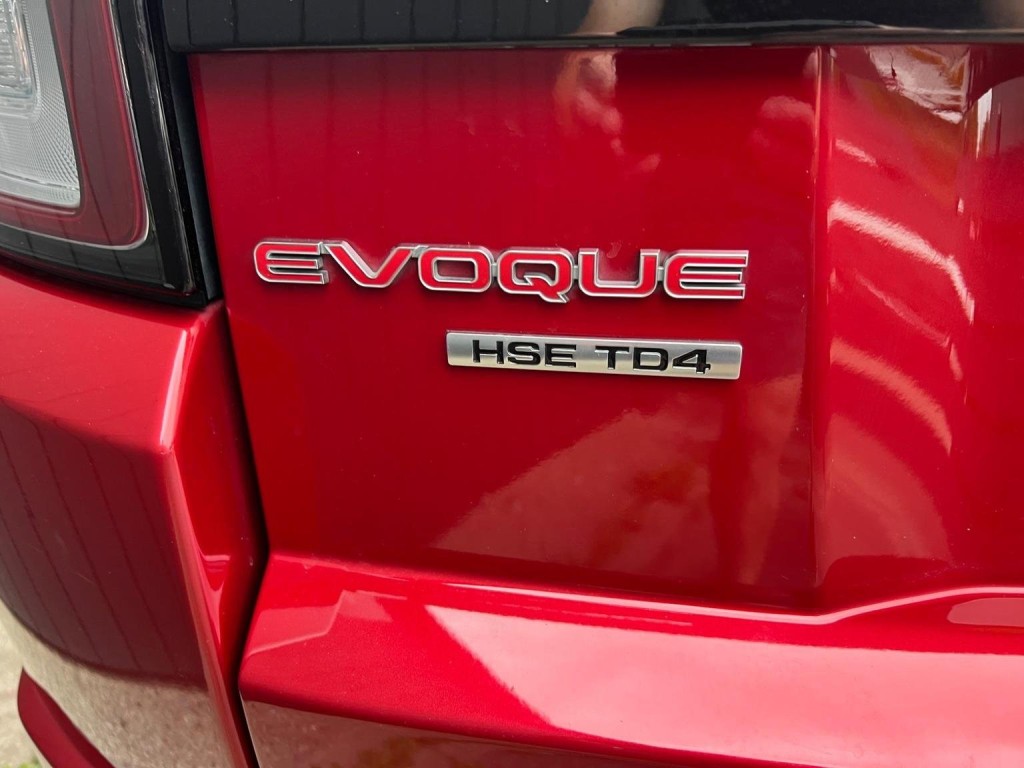 LAND ROVER RANGE ROVER EVOQUE