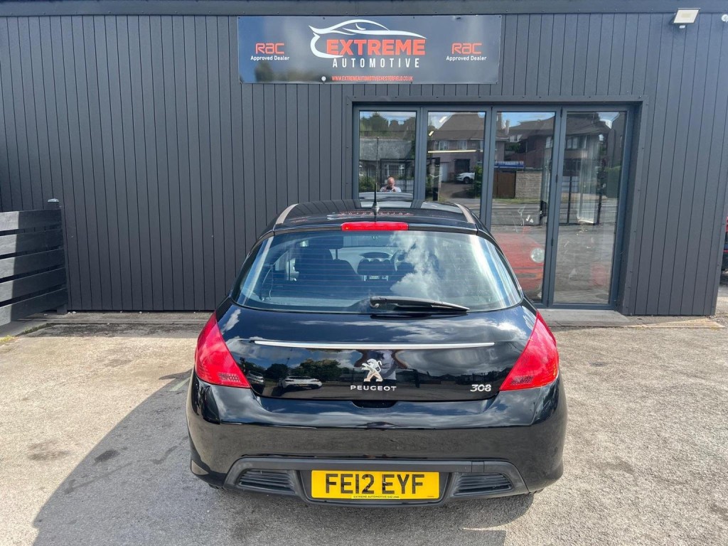 PEUGEOT 308