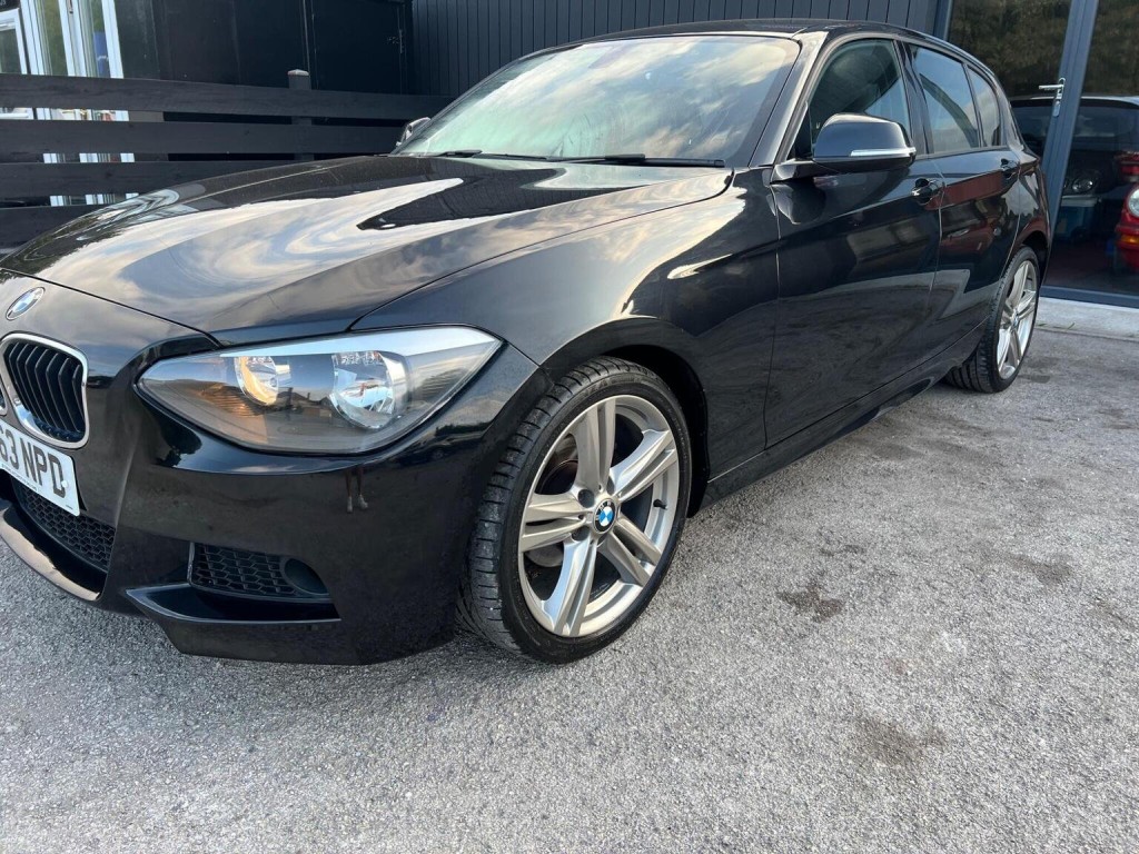 BMW 1 SERIES