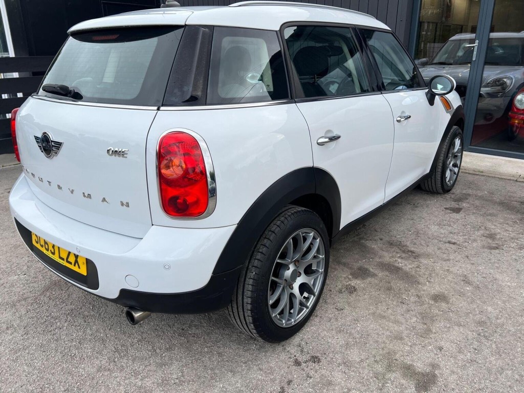 MINI COUNTRYMAN
