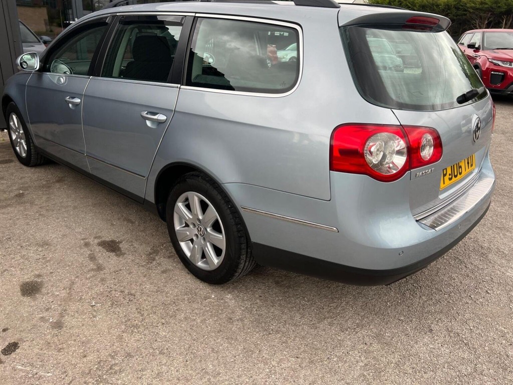 VOLKSWAGEN PASSAT