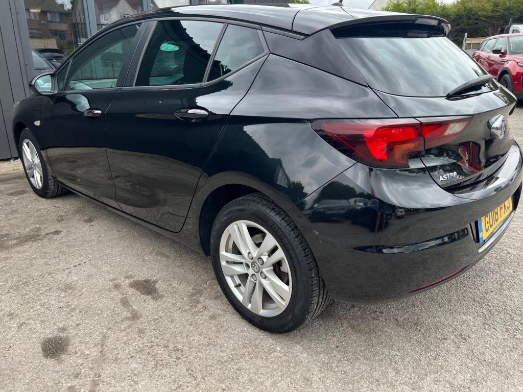 VAUXHALL ASTRA