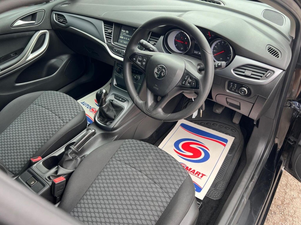 VAUXHALL ASTRA