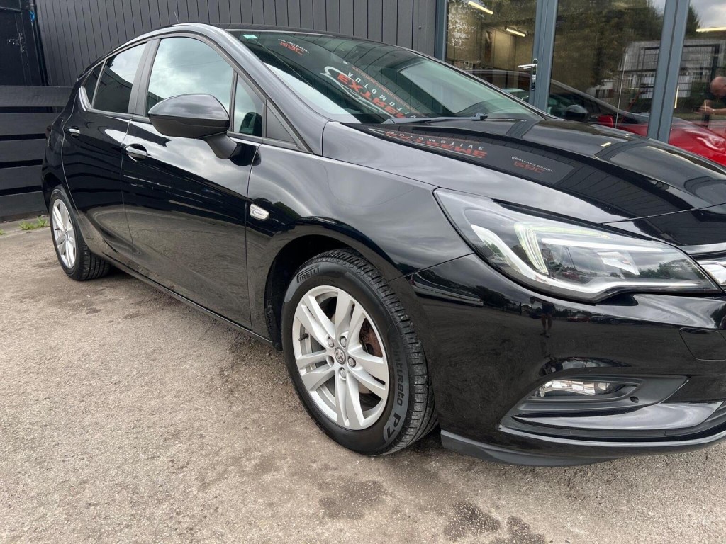 VAUXHALL ASTRA