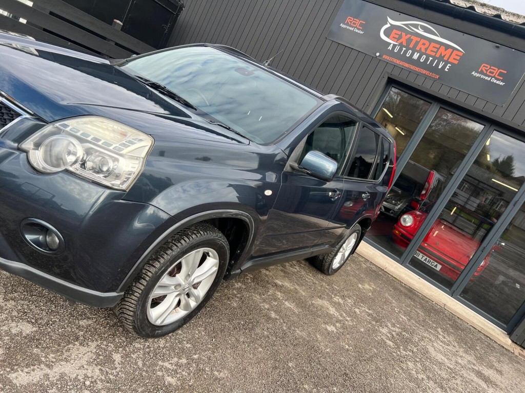 NISSAN X-TRAIL