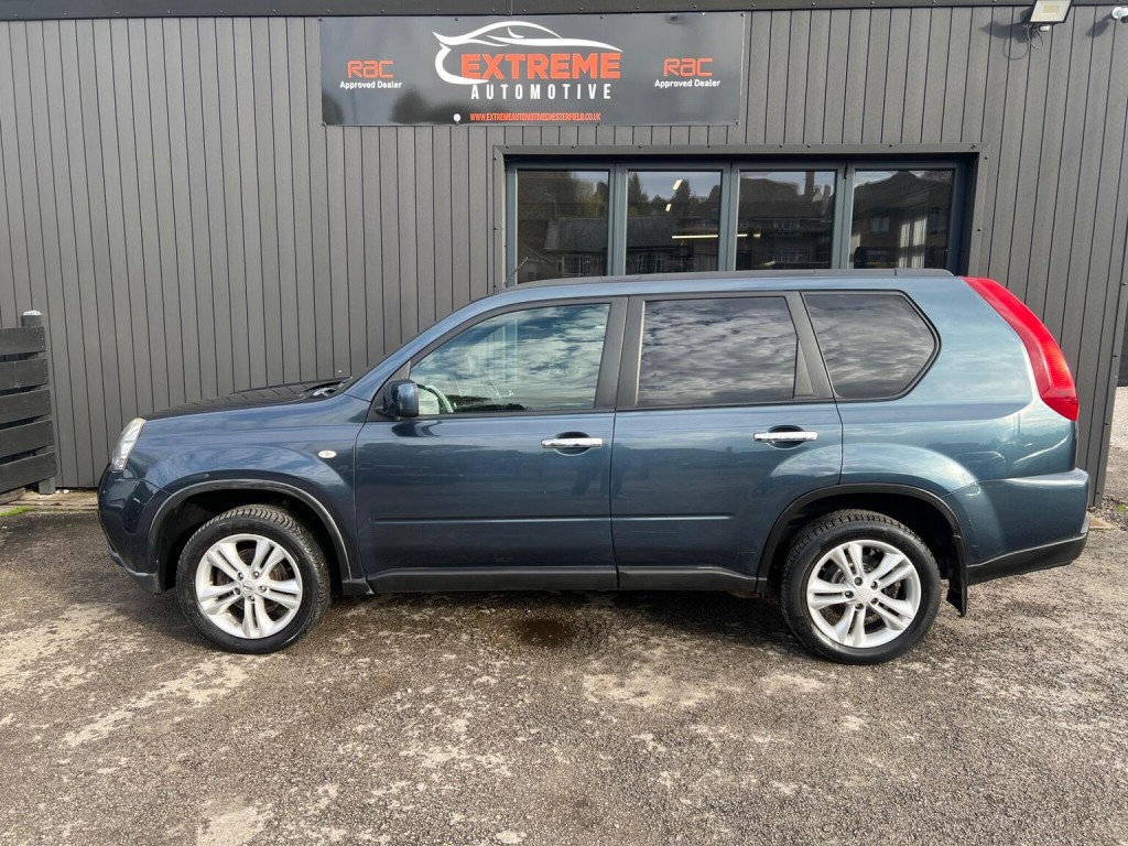 NISSAN X-TRAIL