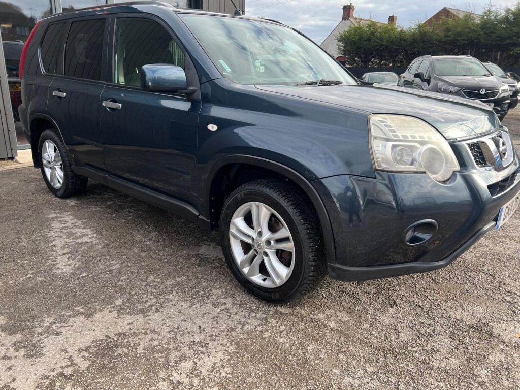 NISSAN X-TRAIL