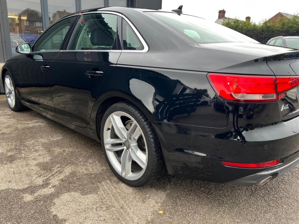 AUDI A4
