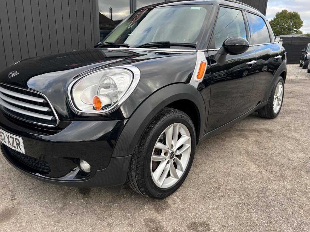 MINI COUNTRYMAN