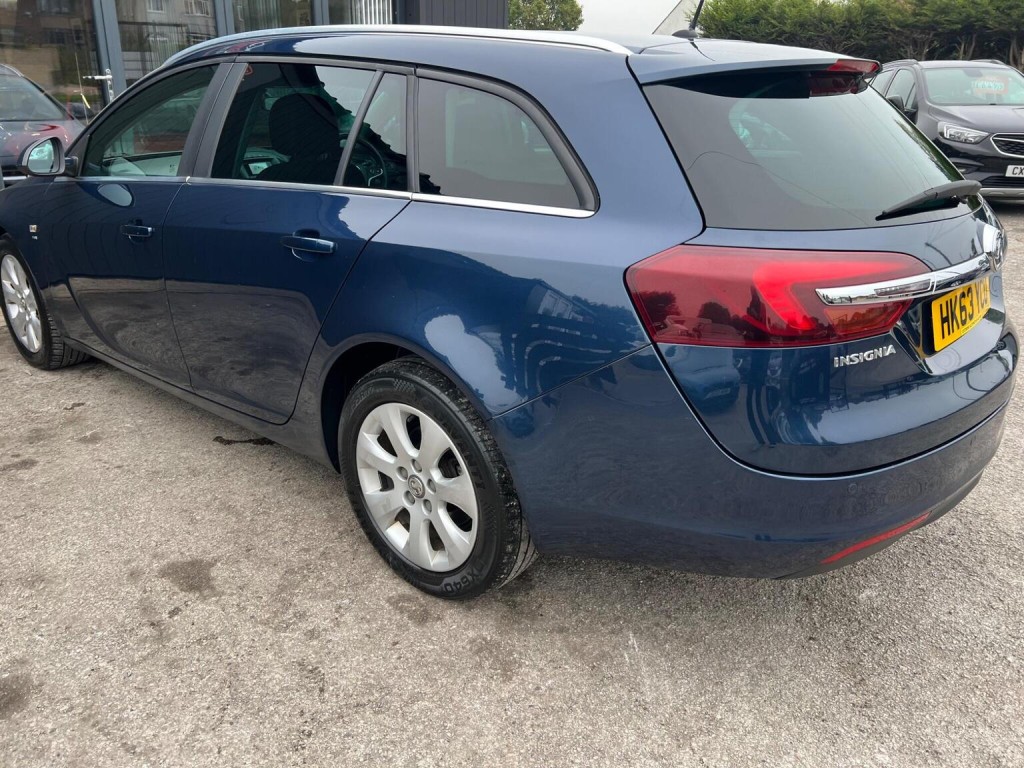 VAUXHALL INSIGNIA